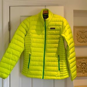 Like new Patagonia citron jacket medium puffer